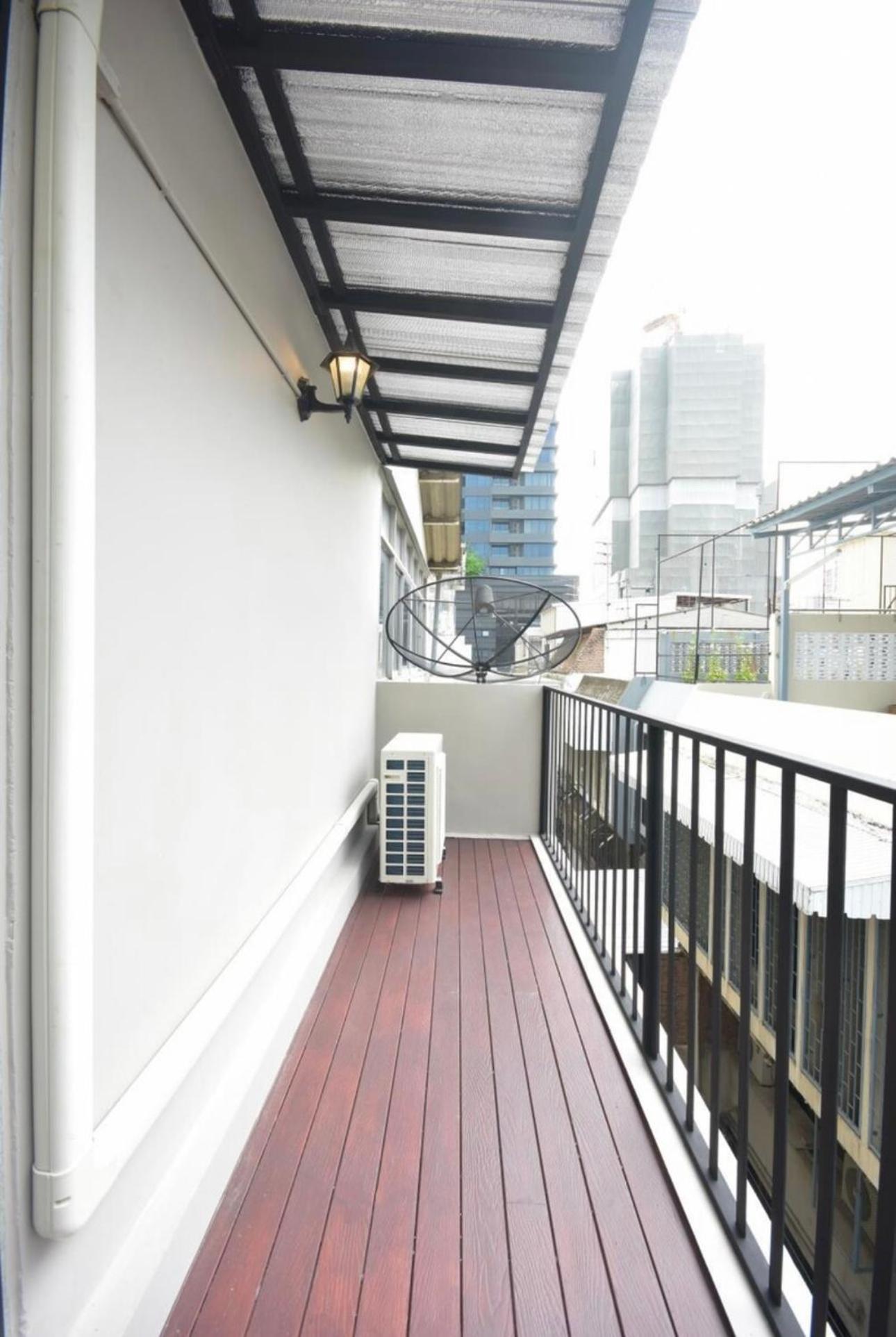 Bangkok Silom Chat Box Hostel ภายนอก รูปภาพ