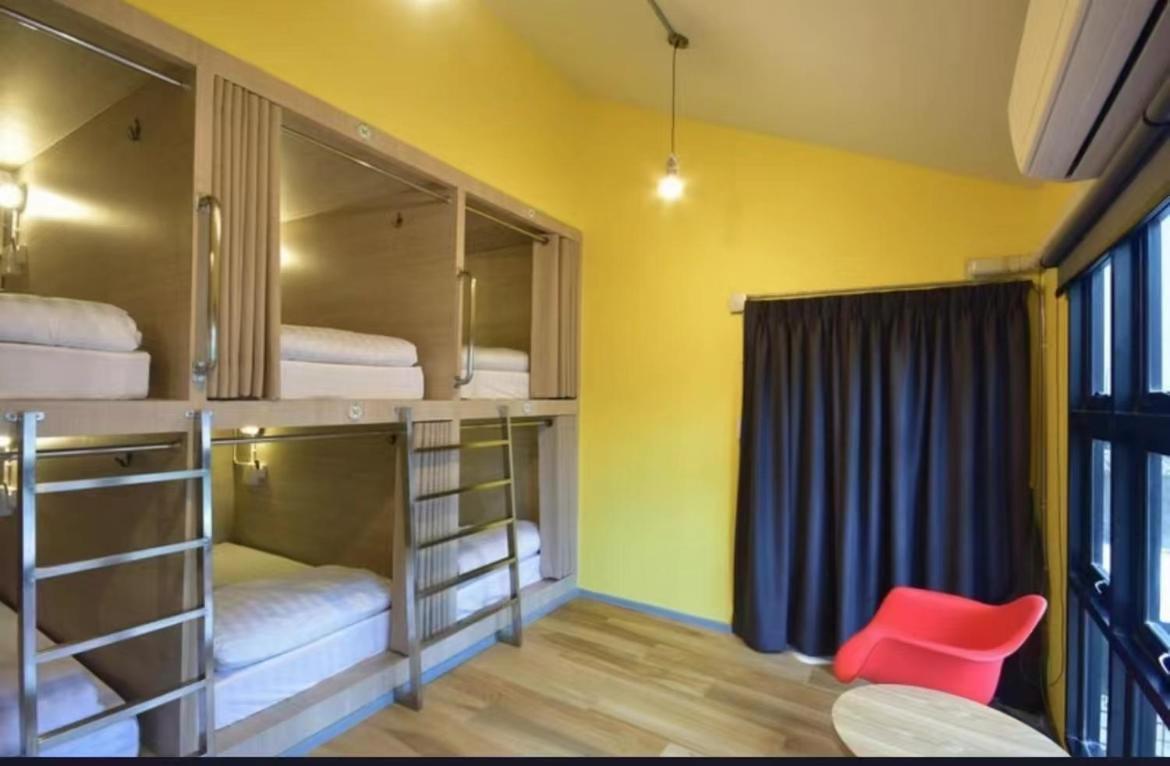 Bangkok Silom Chat Box Hostel ภายนอก รูปภาพ