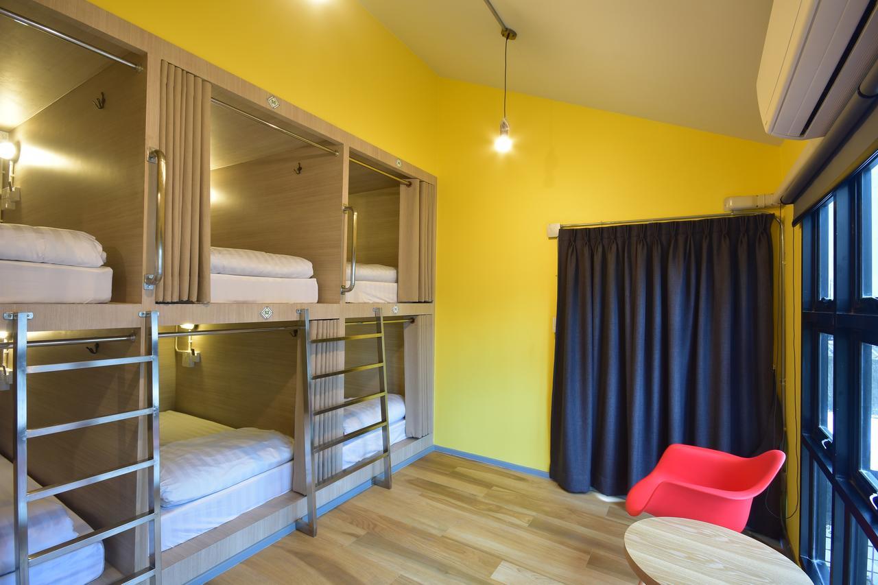 Bangkok Silom Chat Box Hostel ภายนอก รูปภาพ