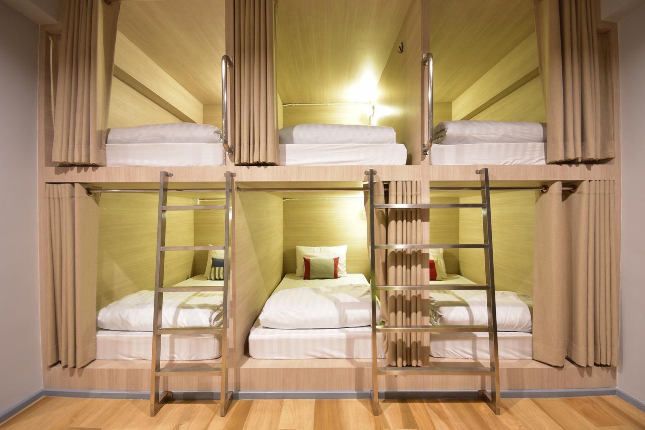 Bangkok Silom Chat Box Hostel ภายนอก รูปภาพ